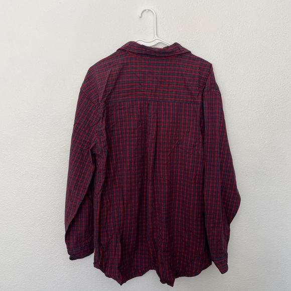 Vintage Christmas embroidered red and blue flannel - Picture 4 of 4